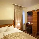 Frankfurt Messe Hotel 3*