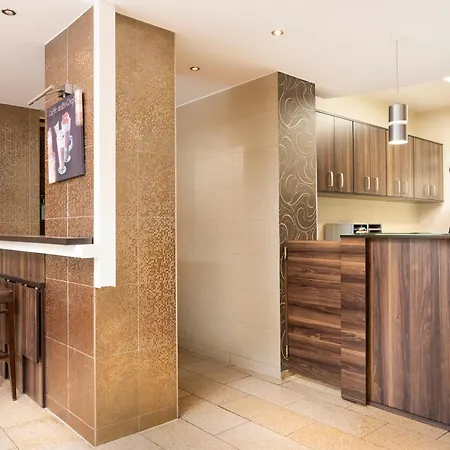 Hotel Frankfurt Messe 3*