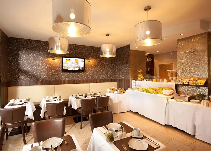 Hotel Frankfurt Messe 3*