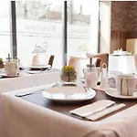Otel Frankfurt Messe 3*