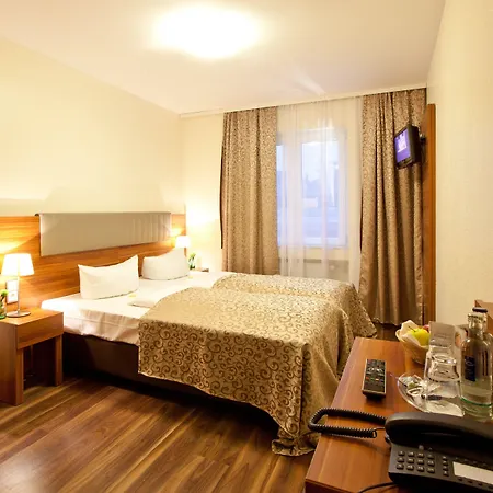 Frankfurt Messe Hotel 3*