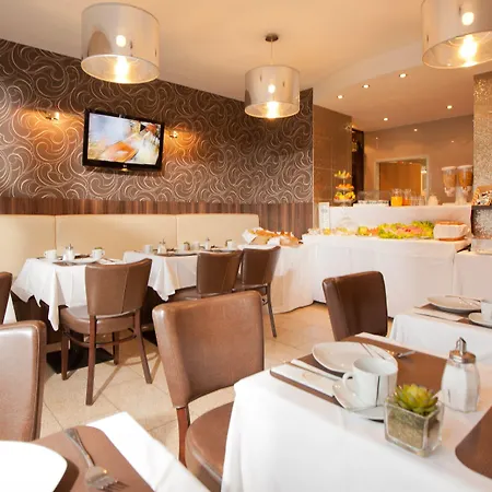 Hotel Frankfurt Messe 3*