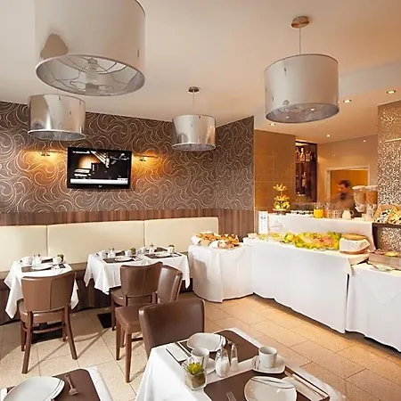 Frankfurt Messe Hotel 3*