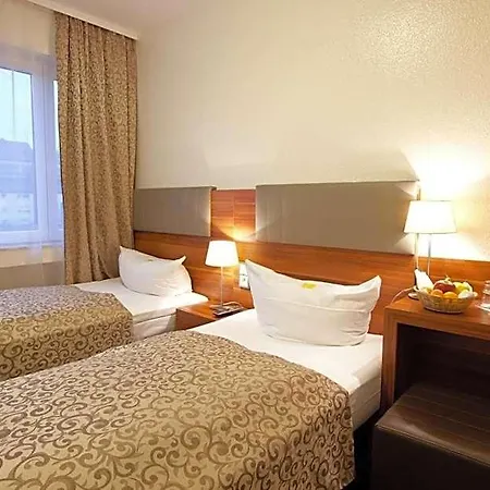 Frankfurt Messe Hotel 3*