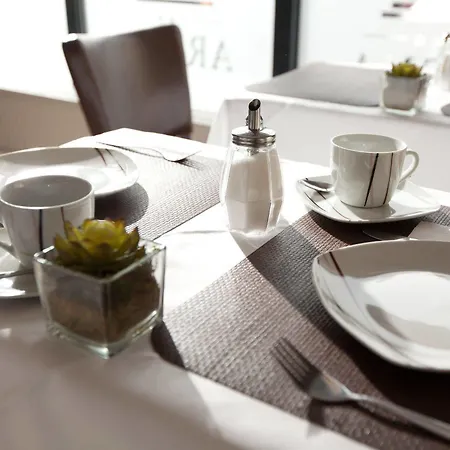 Frankfurt Messe Hotel 3*