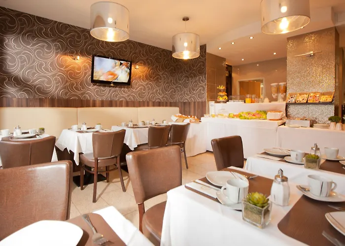 Hotel Frankfurt Messe 3*