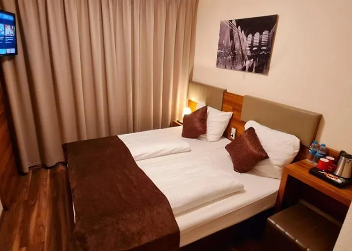 Frankfurt Messe Hotel 3*